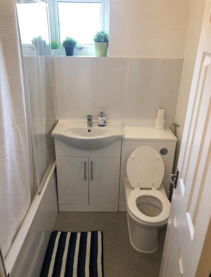 Cosy 2 Bedroom -heathrow Airport Hayes (Greater London)